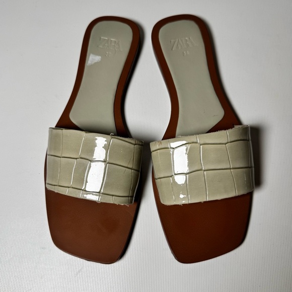 Zara Faux Croc Slides - sz 38 - Picture 2 of 6